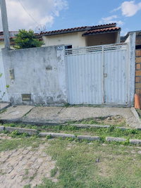 Casa com 2 Quartos e 65m² em Feira de Santana