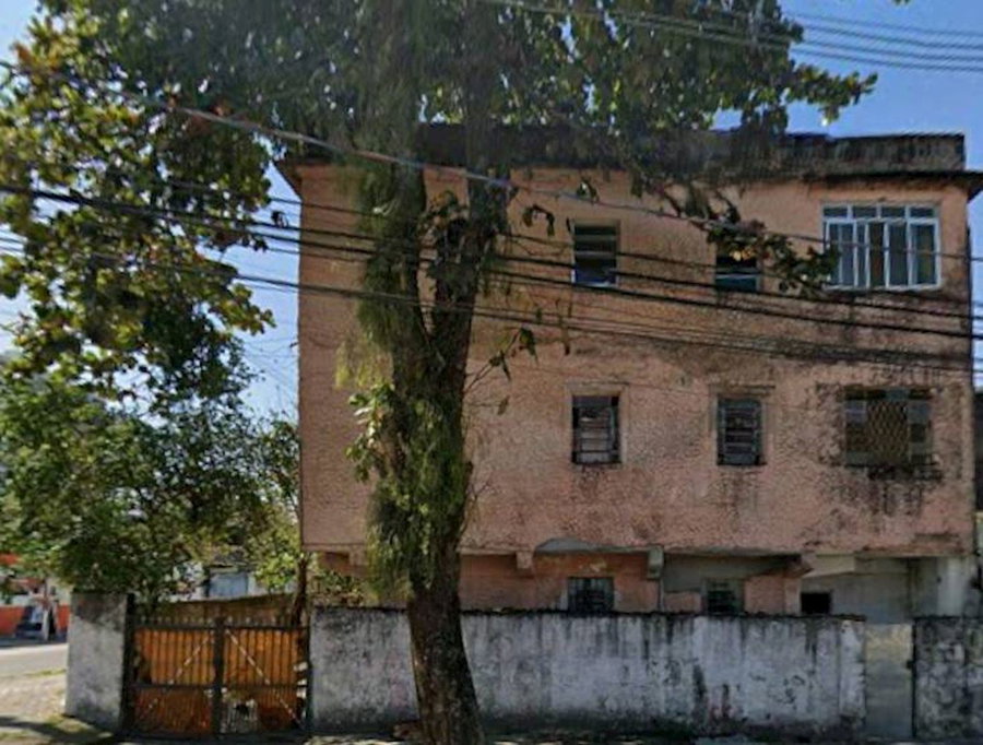 Apartamento com 2 dormitórios e 1 vaga em São Vicente