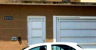 Casa Padrão Ocupada com 1 Vaga e Varanda em Vila Ema