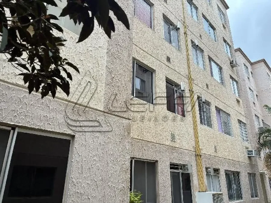 Apartamento com 2 quartos, 1 banheiro e 1 vaga de garagem