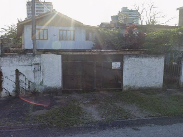 Lote com 300 m² em Barreiros, São José/SC