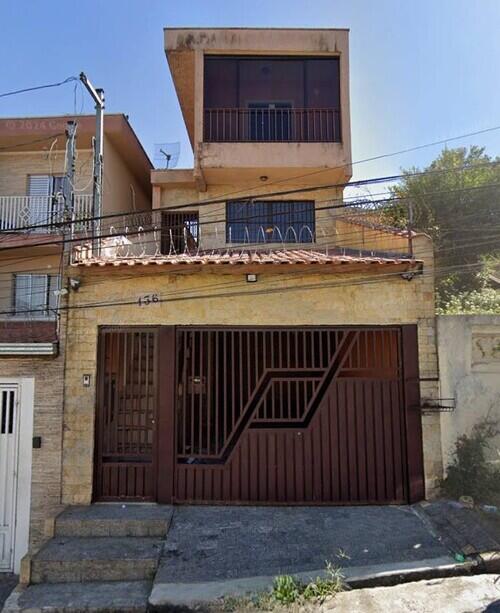 Casa padrão 3 quartos, 3 banheiros, 142m² construídos
