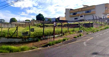 Terreno em Jardim Residencial Vale do Sol com 732m²