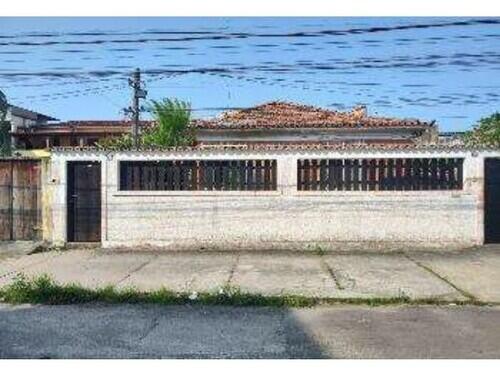 Casa residencial com 140m² em Guadalupe, RJ