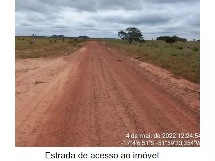 Área Rural com 119.638.400m² e 3.531,52m² construída, imóvel ocupado