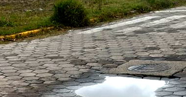 Terreno com 300m² no Loteamento Caminho da Lagoa