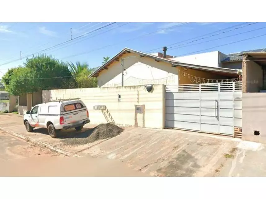 Casa em Leilão com 69,39m² de Área Construída