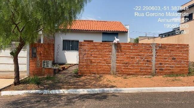 Casa com 2 quartos, 1 banheiro e 52,72 m² construída