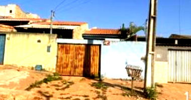 Casa com 2 Quartos em Santo Antônio do Descoberto/GO