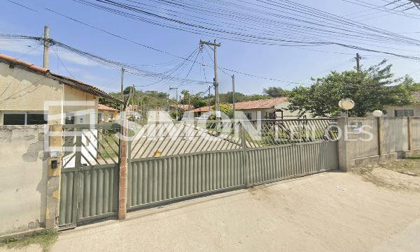 Casa com 2 quartos e 2 banheiros em Itaboraí/RJ - 58,4m²