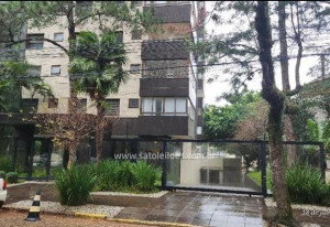 Apartamento com 3 vagas de garagem em Bela Vista, Porto Alegre/RS