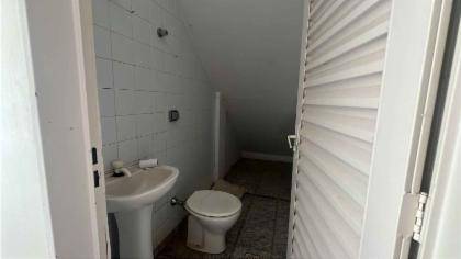 Casa desocupada com 3 quartos e 309m² construída