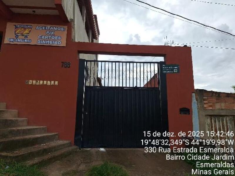 Casa em Esmeraldas com 2 Quartos