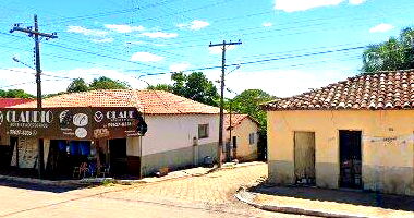 Casa com terreno de 270m² em Baliza/GO