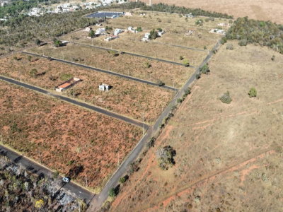 Lote residencial com 880 m²