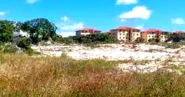 Terreno desocupado de 10.543m² em Camaçari