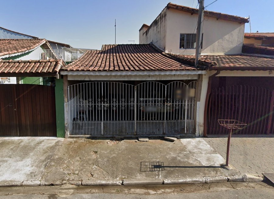 Terreno com Residência em Caçapava