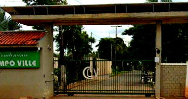 Terreno em Condomínio com 917.49m²