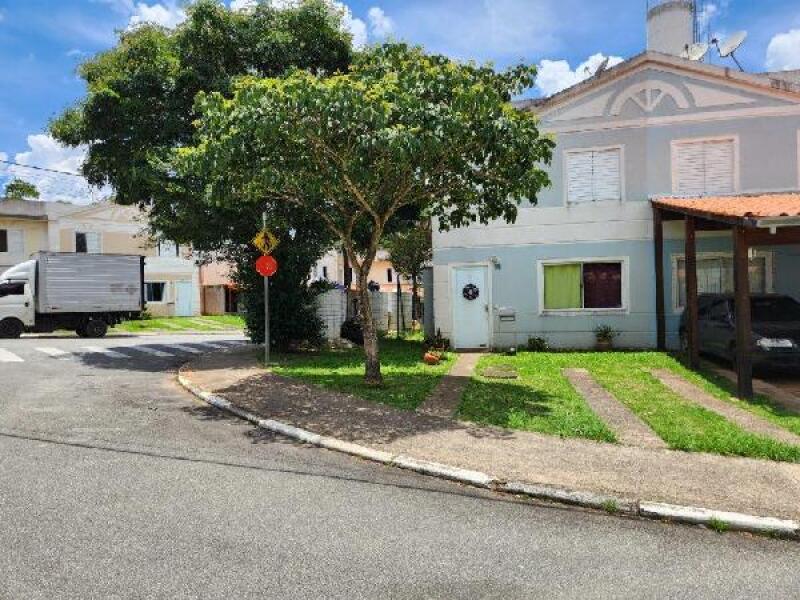 Casa com 3 quartos e 1 vaga em Cotia - Oportunidade!