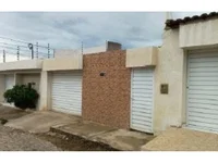 Casa ocupada com 61,58 m² construídos