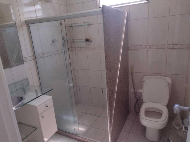 Casa com 2 quartos, 2 banheiros e 1 vaga em Nilópolis/RJ