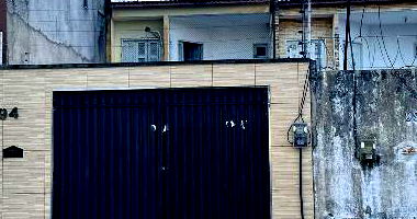 Casa com 72,76m² de área privativa, sem quartos e banheiros