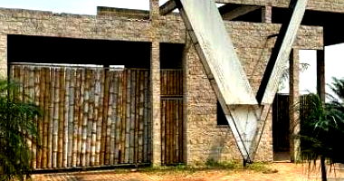 Terreno Desocupado em Pérola - 831 m²