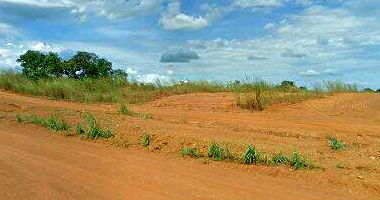 Terreno espaçoso de 450m² ideal para investimentos e construções