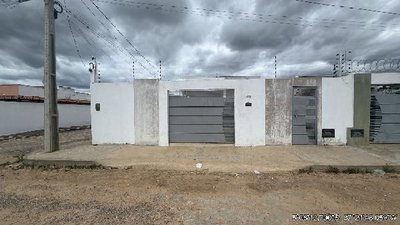 Casa com 2 quartos, 1 vaga e 66,35 m²