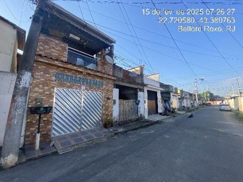 Casa com 2 quartos em Belford Roxo/RJ