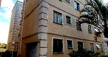 Apartamento Espaçoso com 2 Quartos e Vaga em Curitiba