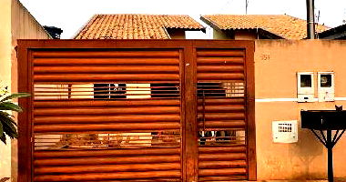 Casa com 2 Quartos e 1 Vaga em Campo Grande
