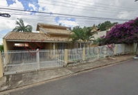 Casa com 3 quartos, 232,34m² construídos, ocupada