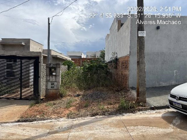 Terreno de 125m² em Parque Residencial União
