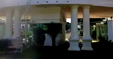 Casa em leilão com 4 quartos e 5 banheiros