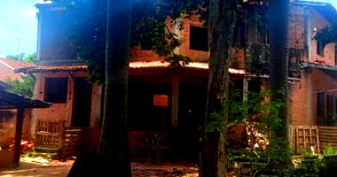 Terreno com Casa em Construção em Campinas/SP