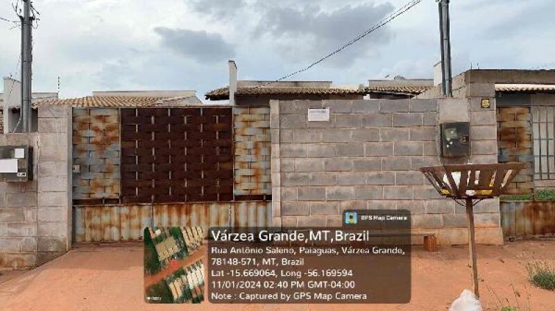 Casa 3 quartos com varanda e área de serviço, 74m² construída