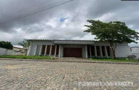 Prédio comercial com 1 andar