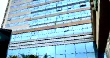 Sala Comercial em Leilão com Vaga de Garagem