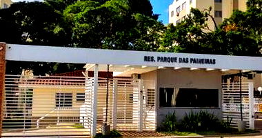 Apartamento com 2 quartos e 1 banheiro em Maringá/PR