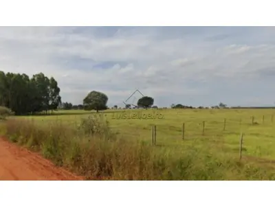 Terreno em Contagem com vasta área