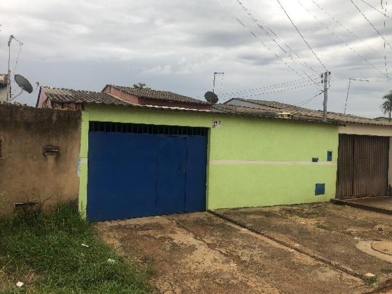 Casa com 2 quartos em Santo Antônio do Descoberto/GO