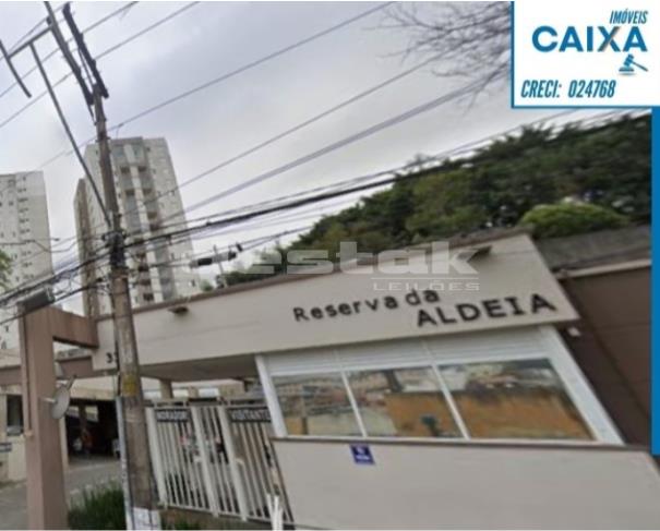 Apartamento com 2 vagas, financiável, em Carapicuíba/SP