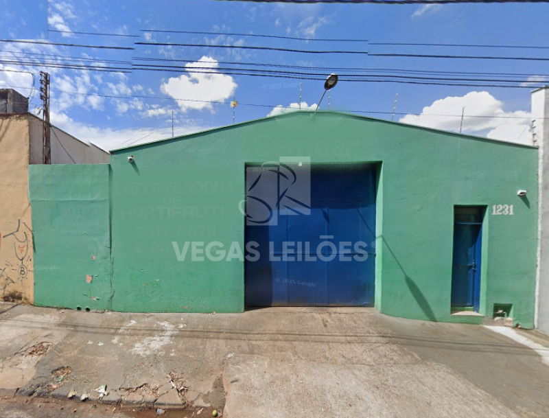 Galpão Comercial com 250m² em Franca/SP