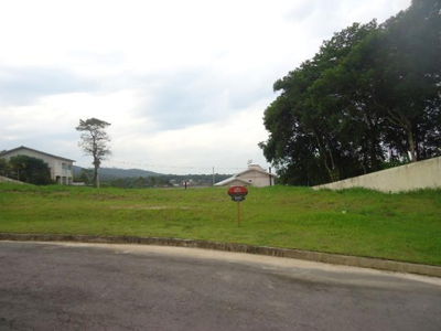 Terreno em Condomínio Residencial com 995,49m² em Criciúma