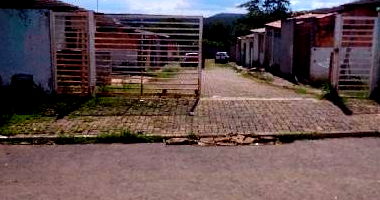 Casa com 2 quartos, 1 banheiro, 1 vaga e 58,28m² construída