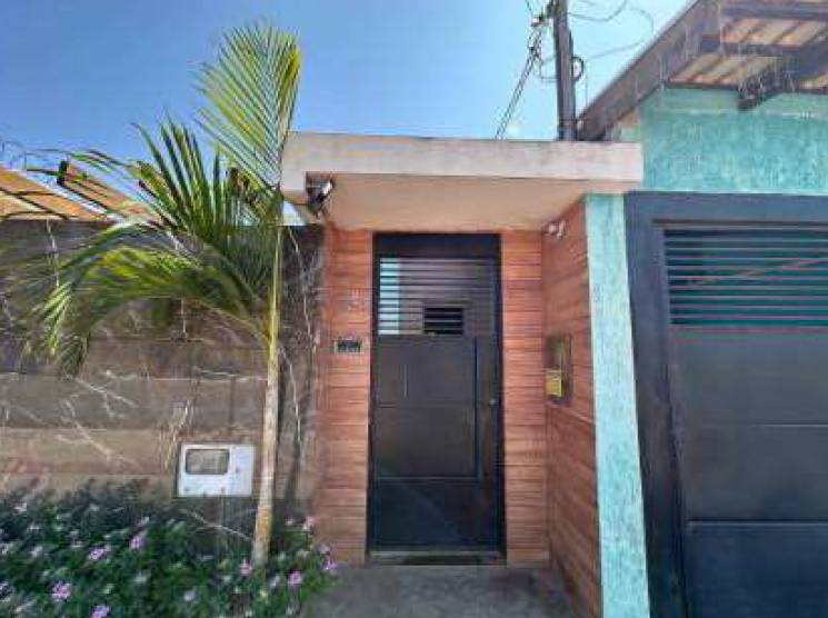 Casa Ocupada com 84m² de Área Construída em Corumbá/MS