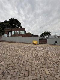 Terreno urbano com casa 2 pavimentos 100m², 720m² total