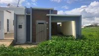 Casa com 100m², 2 quartos, precisa de reforma