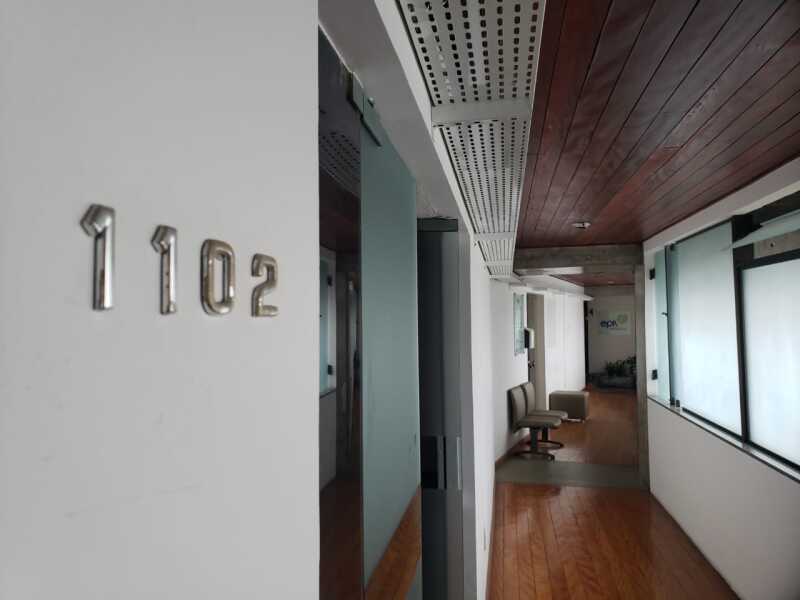 Sala Comercial 1102 no Edifício Centro Médico da Graça
